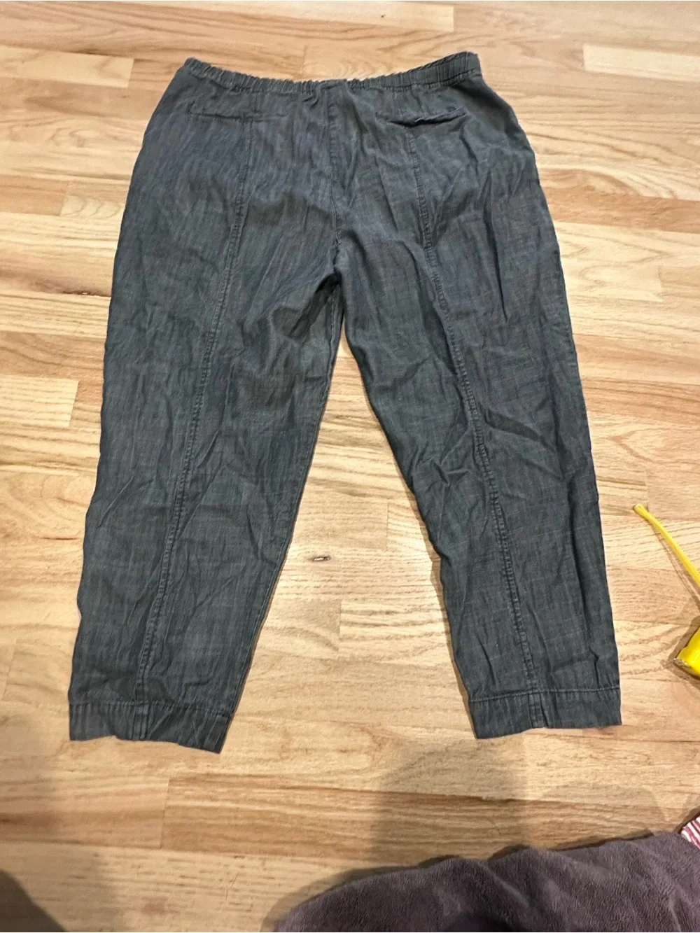 Eileen Fisher grey chambray crop/capri organic cotton and Lyocell coastal pant